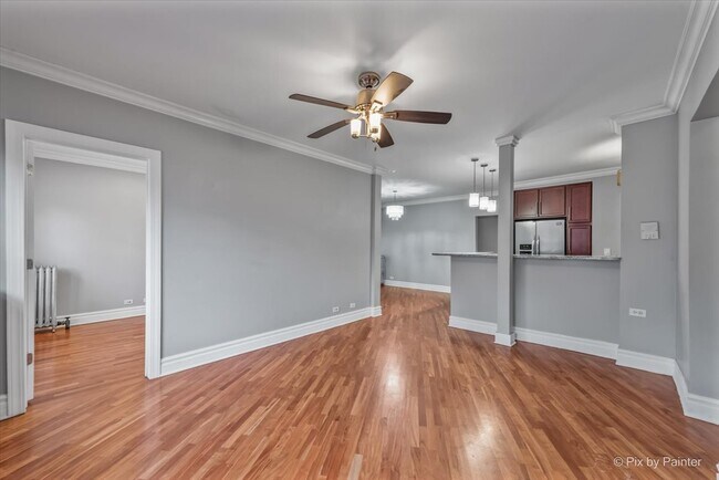Foto del edificio - 5659 N Artesian Ave