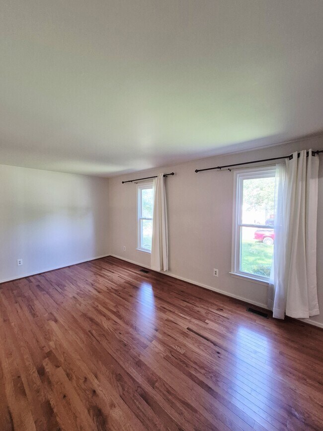 Foto del edificio - 9019 Double Tree Ln