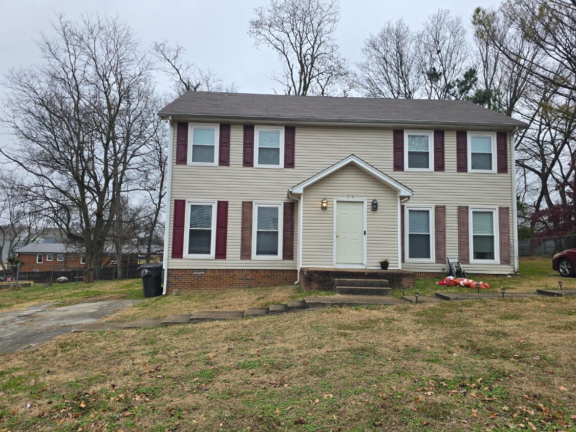 Primary Photo - 224A Hunter Dr