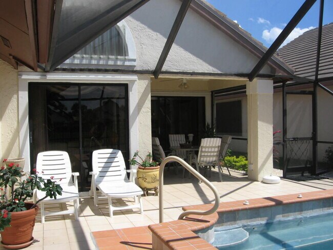 Building Photo - 8053 Allspice Dr