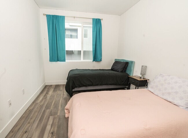 Foto del edificio - 9877 MacArthur Blvd