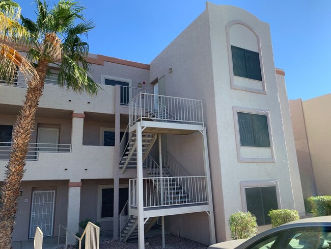 Foto del edificio - 2 bedroom condo in Laughlin!