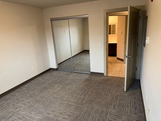 Foto del edificio - 922 Charles St