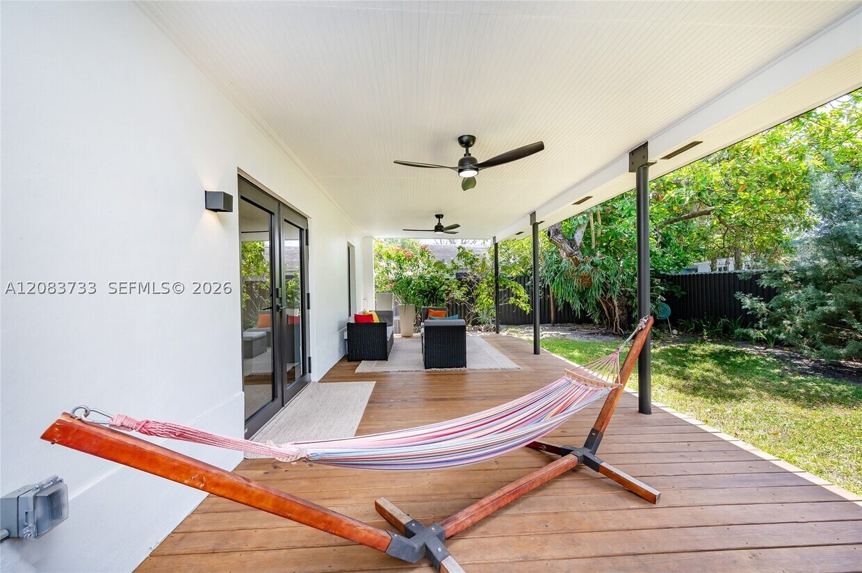 Foto del edificio - 412 NW 41st St