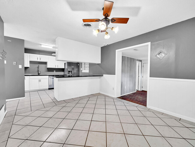 Foto del edificio - 113 Robinwood Dr SW