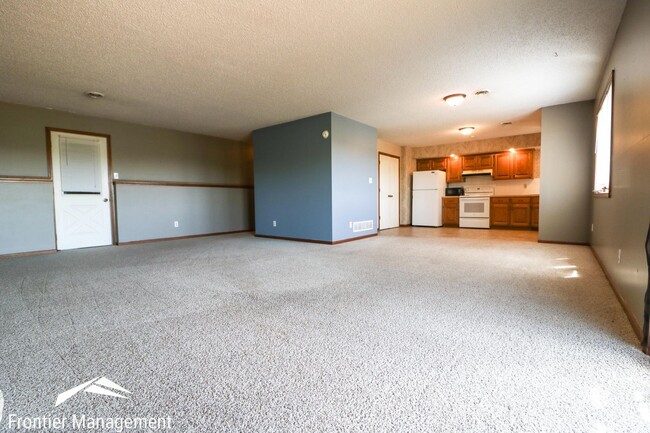 Building Photo - Beautiful duplex located in the hills of West Manhattan!