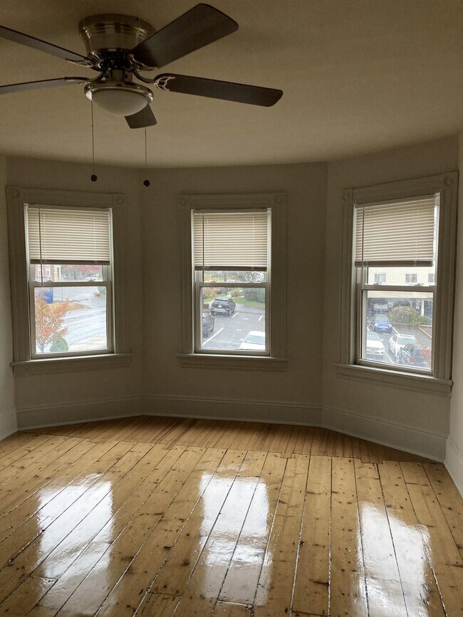Building Photo - 595 Ellsworth Street