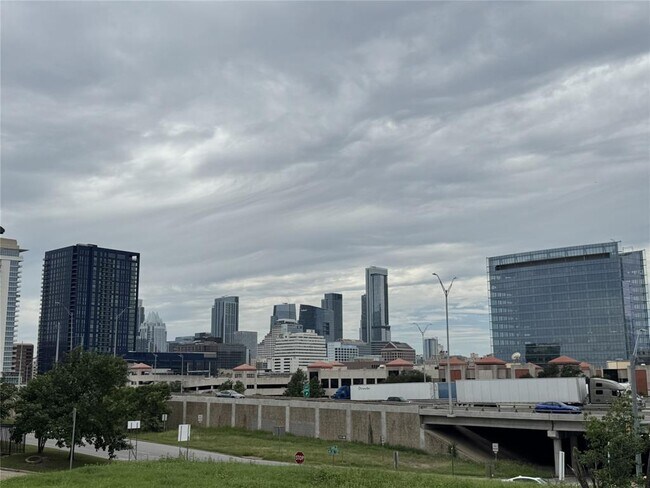 Foto del edificio - 1401 Olander St
