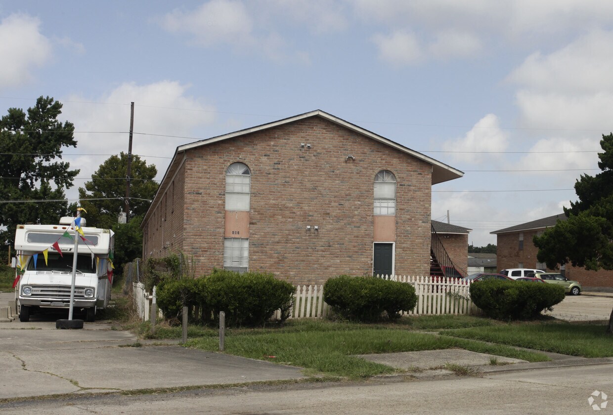 Building Photo - 683 N Carrollton Ave