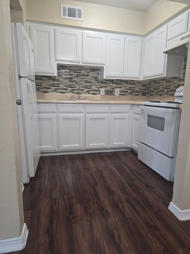 Foto principal - 3241 Bonnie Dr