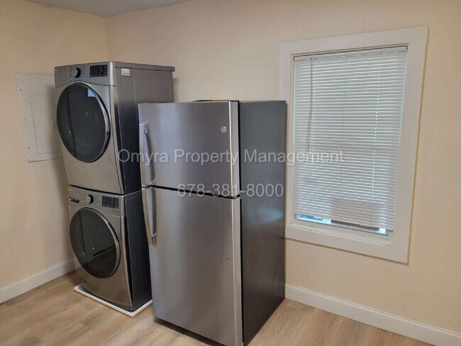 Foto del edificio - Charming 2 Bedroom Duplex Unit in Atlanta!