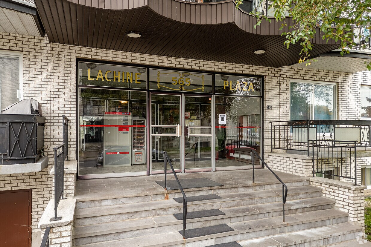 Photo du bâtiment - 565 Av 33e