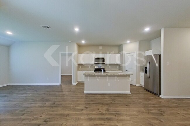 Building Photo - 204 Yardley Ct