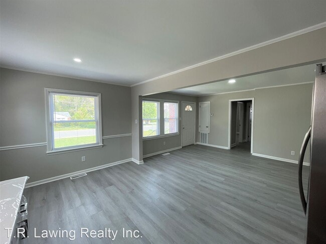 Foto del edificio - 3 br, 2 bath House - 1607 Russell Avenue
