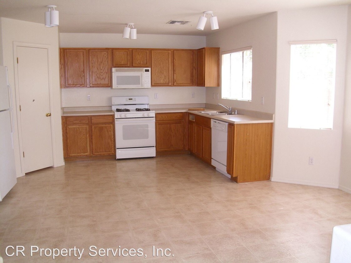 Building Photo - 12507 W Charter Oak Rd