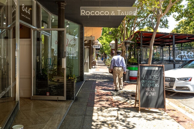 Downtown Menlo Park features an array of local restaurants.