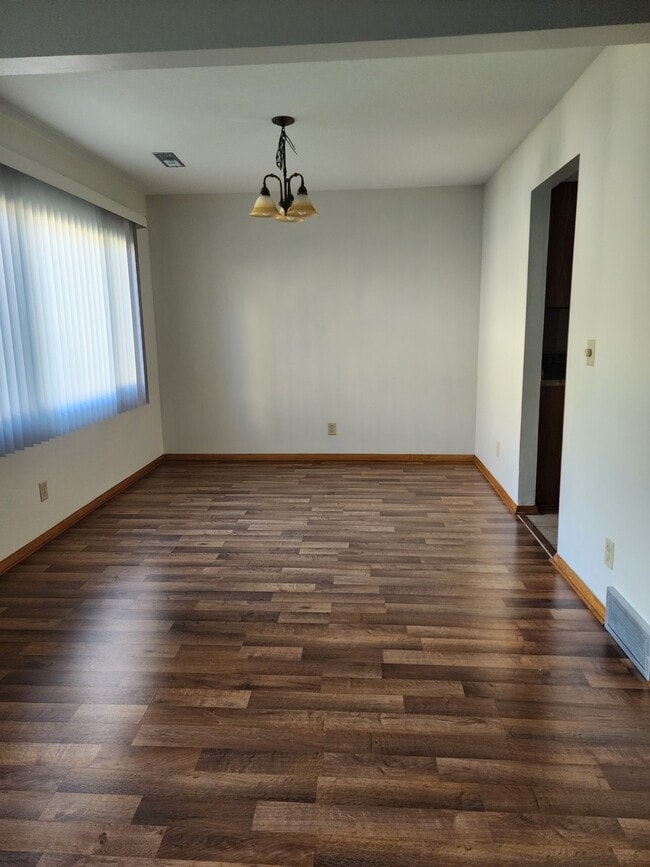 Building Photo - 7488-12 Colosseum Dr