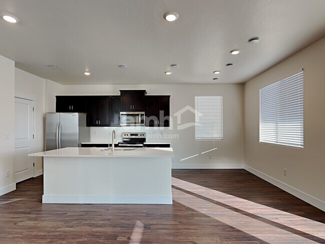 Foto del edificio - 6683 W Achievement St