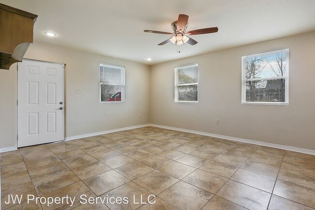 Foto del edificio - 2 br, 1 bath House - 1417 L B Landry Avenue