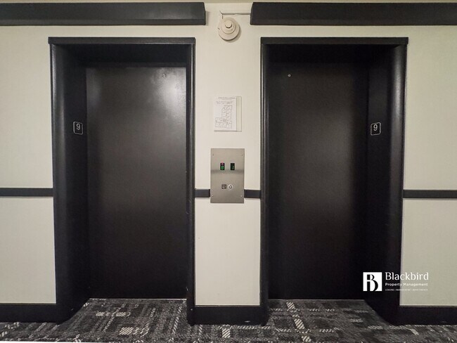 Foto del edificio - 2401 H St NW