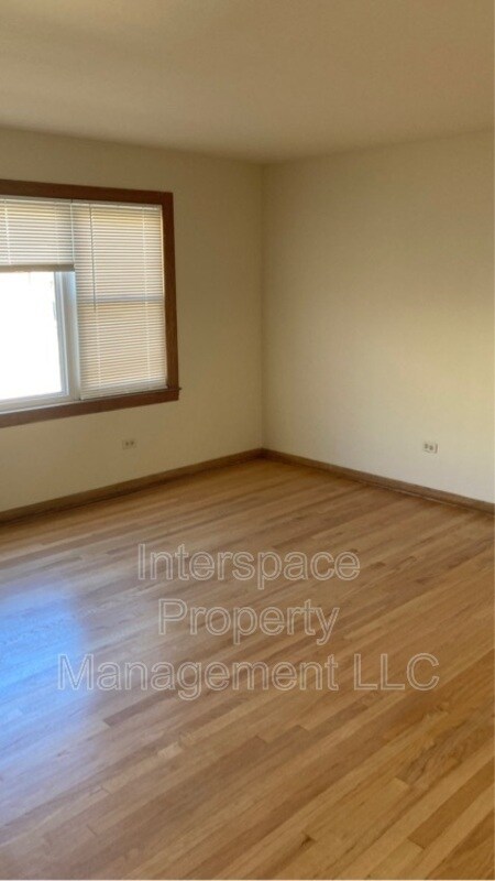 Foto del edificio - 10126 S Pulaski Rd
