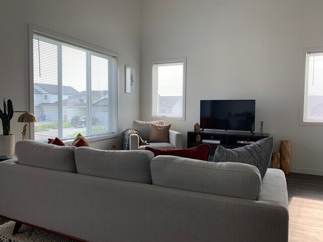 Foto del edificio - 3 Bed 2 Bath Single Family Home