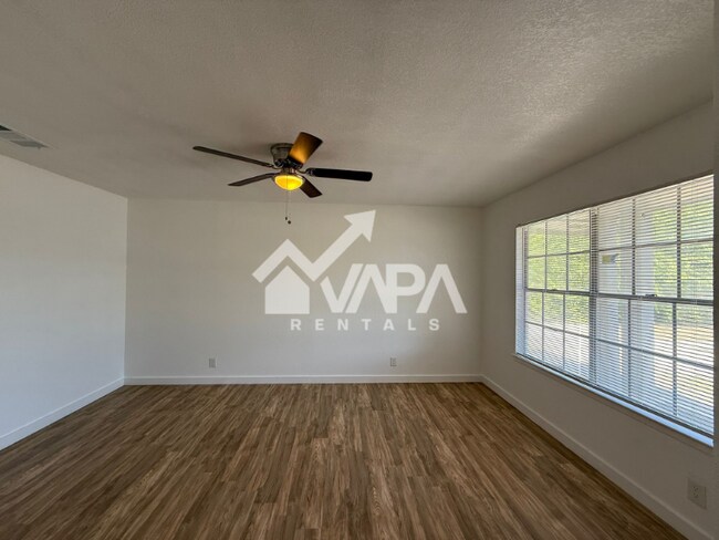 Foto del edificio - 7318 Glen Trail