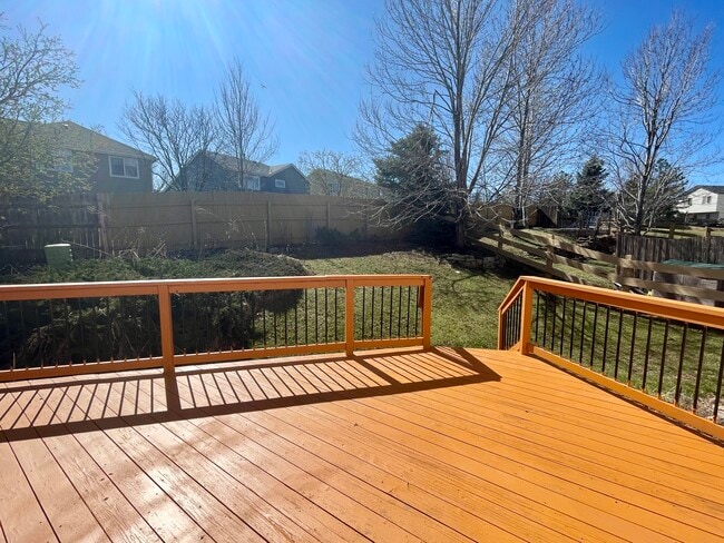 Building Photo - 1422 Hyacinth Way