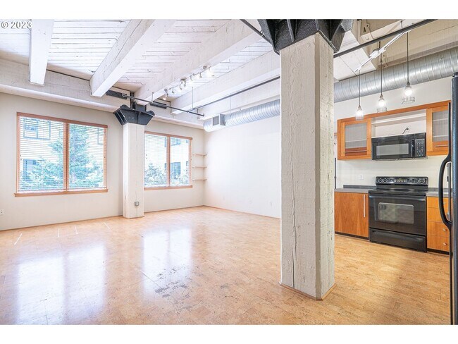 Foto del edificio - Immaculate 1 bedroom, 1 bath Industrial Lo...