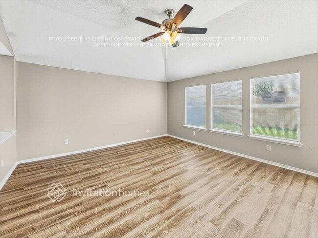 Building Photo - 217 Windmill Dr