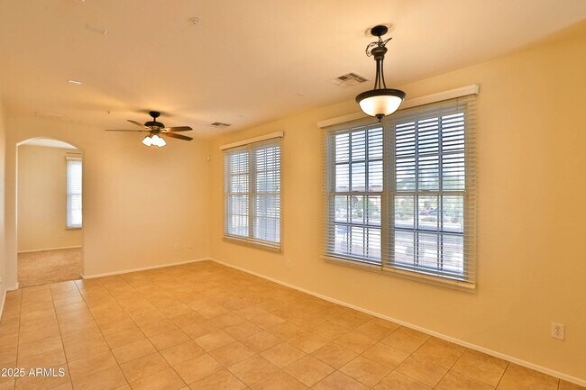 Foto del edificio - 2623 S Key Biscayne Dr