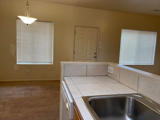 Foto del edificio - 3067 Southern Blvd SE