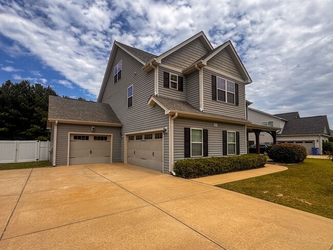 Building Photo - Well-Maintained 4 Bed 2.5 Bath Home in Westgate