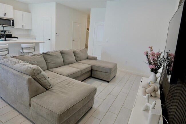 Foto del edificio - 754 SE 16th Ct