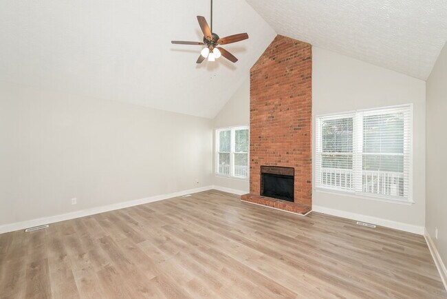Foto del edificio - 1218 Raleigh Way NW