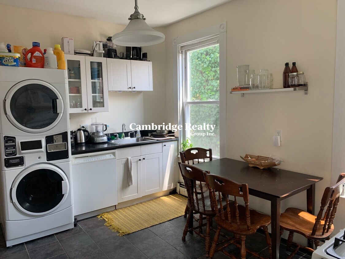 Primary Photo - 255 Washington St