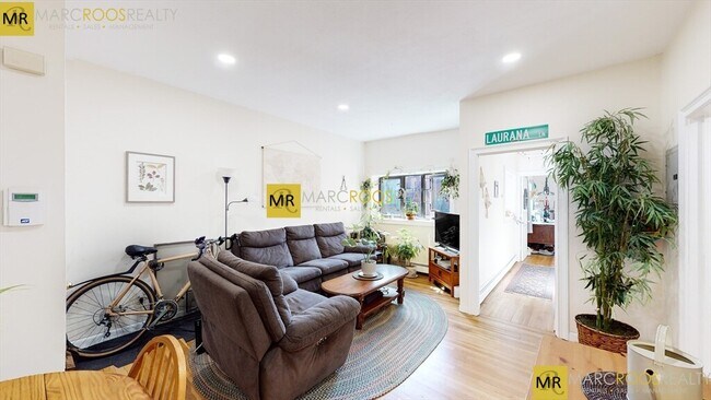 Foto del edificio - 511 Beacon St