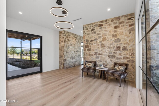 Foto del edificio - 9067 E Rimrock Dr