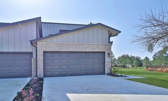 Building Photo - 12907 Andromeda Ct