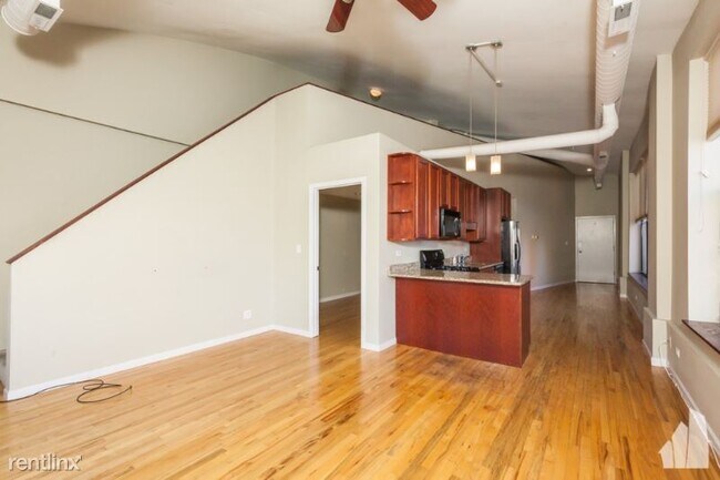 Foto del edificio - 2000 W Haddon Ave