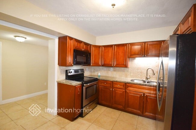 Building Photo - 2751 N 66th Ave