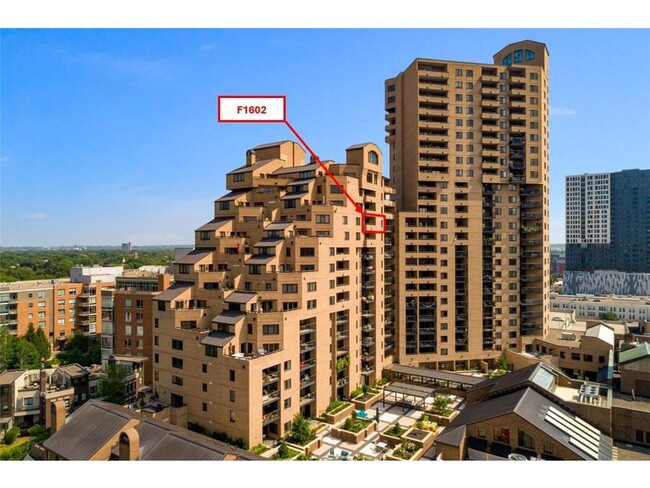 Building Photo - 110 1st Ave NE