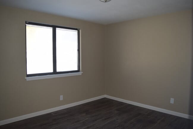 Building Photo - 108 Wood Ct