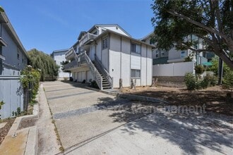 Building Photo - 340 Walnut Ave