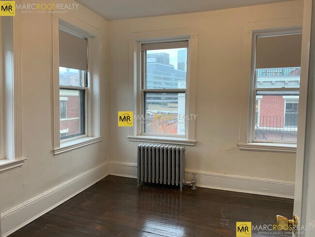 Foto del edificio - 28 Grove St