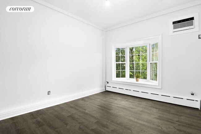 Foto del edificio - 553 Clinton St