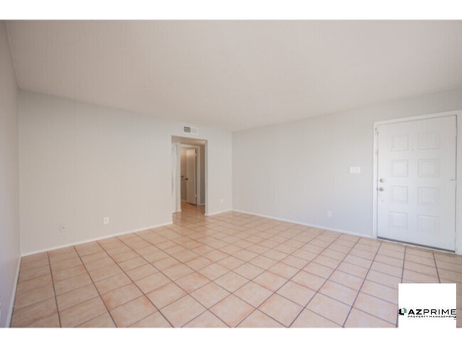 Foto del edificio - Exceptional 3/2 Tempe Townhouse - Modern C...