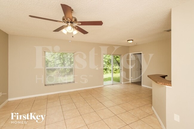 Foto del edificio - 150 Empress Ave