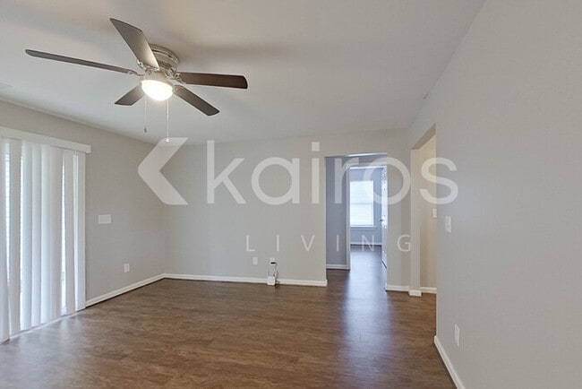 Foto del edificio - 922 12th Ln