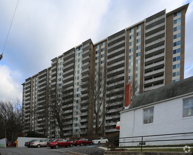 Kenwood Condominium Apartments Bethesda, MD